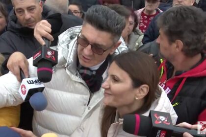 simion lazarus si coarna alaturi de anca alexandrescu liderul aur cei de la putere nu vin printre oameni le e frica 690f41d4e7f63