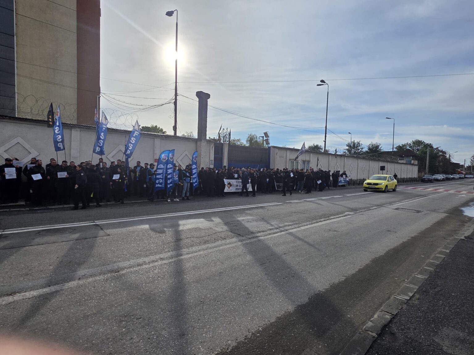 sindicatele anunta proteste in penitenciarele din toata tara 69243b5acb347