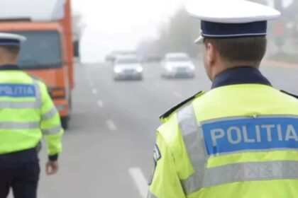 sunt si azi restrictii de circulatie pe autostrada a1 atat pe sensul spre bucuresti cat si spre pitesti se repara asfaltul si se traseaza marcaje 691af159d300d