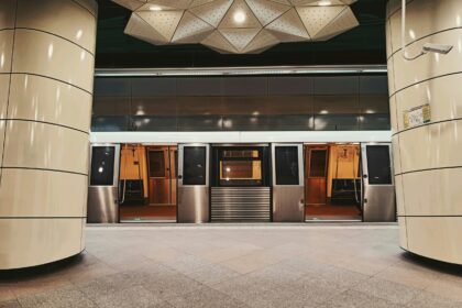 un agent de paza lovit in fata de un barbat in statia de metrou piata unirii 2 politia s a sesizat din oficiu 690a4ddfb44d8 1