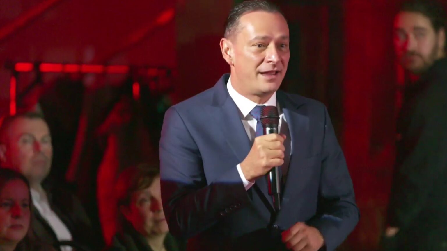 video live daniel baluta lanseaza planul pentru bucuresti daca va ajunge primar general alaturi de candidatul psd sunt gabriela firea si cristian popescu piedone 691de8a3cf442