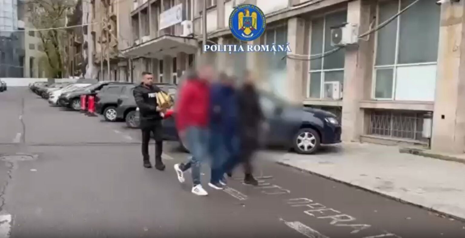 video oribil caz de abuz in bucuresti o adolescenta ar fi fost violata si agresata fizic de antrenorul ei de lupte libere barbatul dus la audieri 691f08fd17881 1
