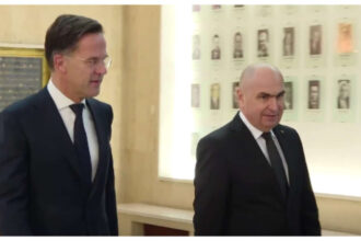 video secretarul general al nato mark rutte s a intilnit cu premierul ilie bolojan la palatul victoria 690b6a91abd72