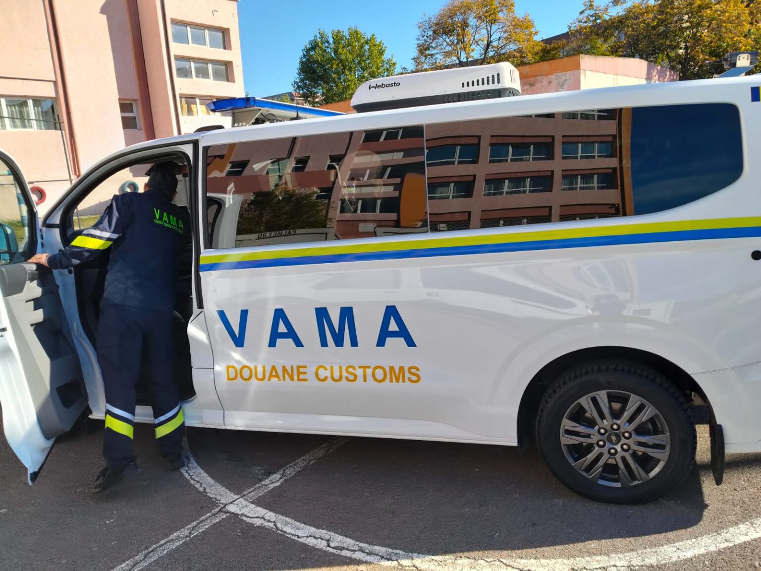 zeci de sefi de la autoritatea vamala romana vor fi trimisi in posturi de executie 691314538ae7a