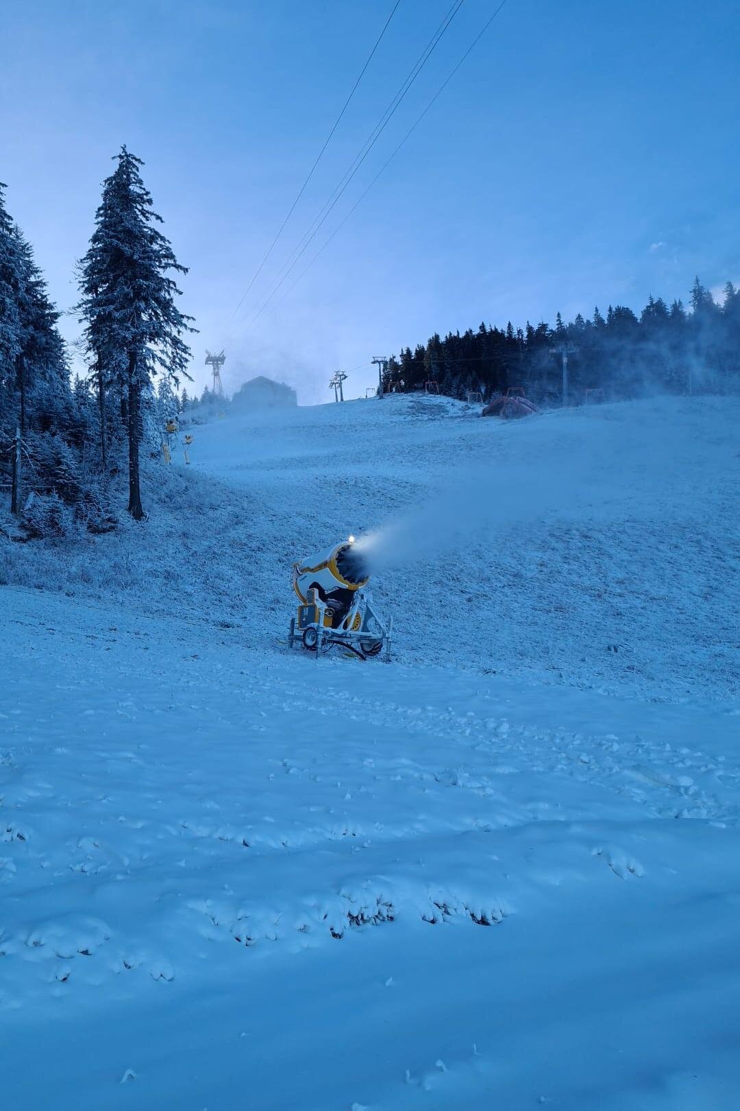 a inceput producerea zapezii artificiale pe postavarul 6941229675802