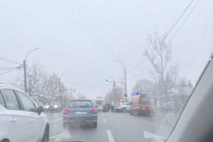 accident pe soseaua alexandriei martora ambulante la fata locului traficul este blocat 694ff230554ed