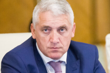 adrian tutuianu a preluat mandatul de sef al aep pentru 8 ani care sunt prioritatile pe care le a anuntat 69403badacb07