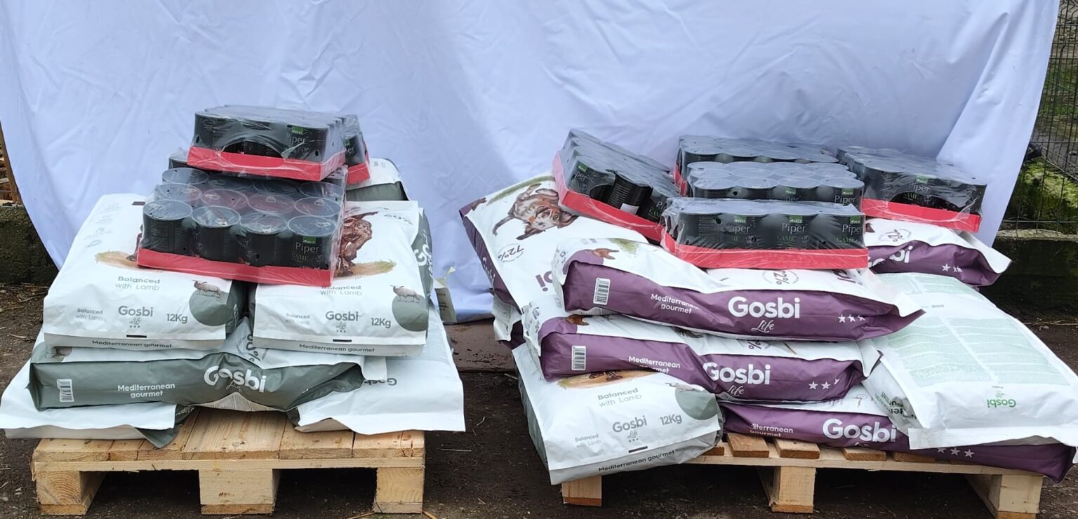 aspa a primit o donatie de 10 000 lei sub forma de hrana uscata si umeda 6940ef30306ae