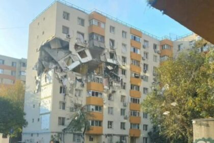au trecut peste doua luni de la explozia din rahova iar bucurestenii care locuiau acolo se simt abandonati nimeni nu ne spune nimic 6953db0046501