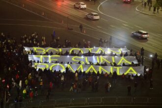 bolojane du gunoiul un nou protest in piata victoriei diseara ce le a raspuns deja premierul instiintat ca ii suna telefonul si il suna romania 694539ac4dd97
