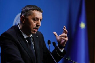 breaking news daniel david ministrul educatiei si a dat demisia surse 694994a1a4048