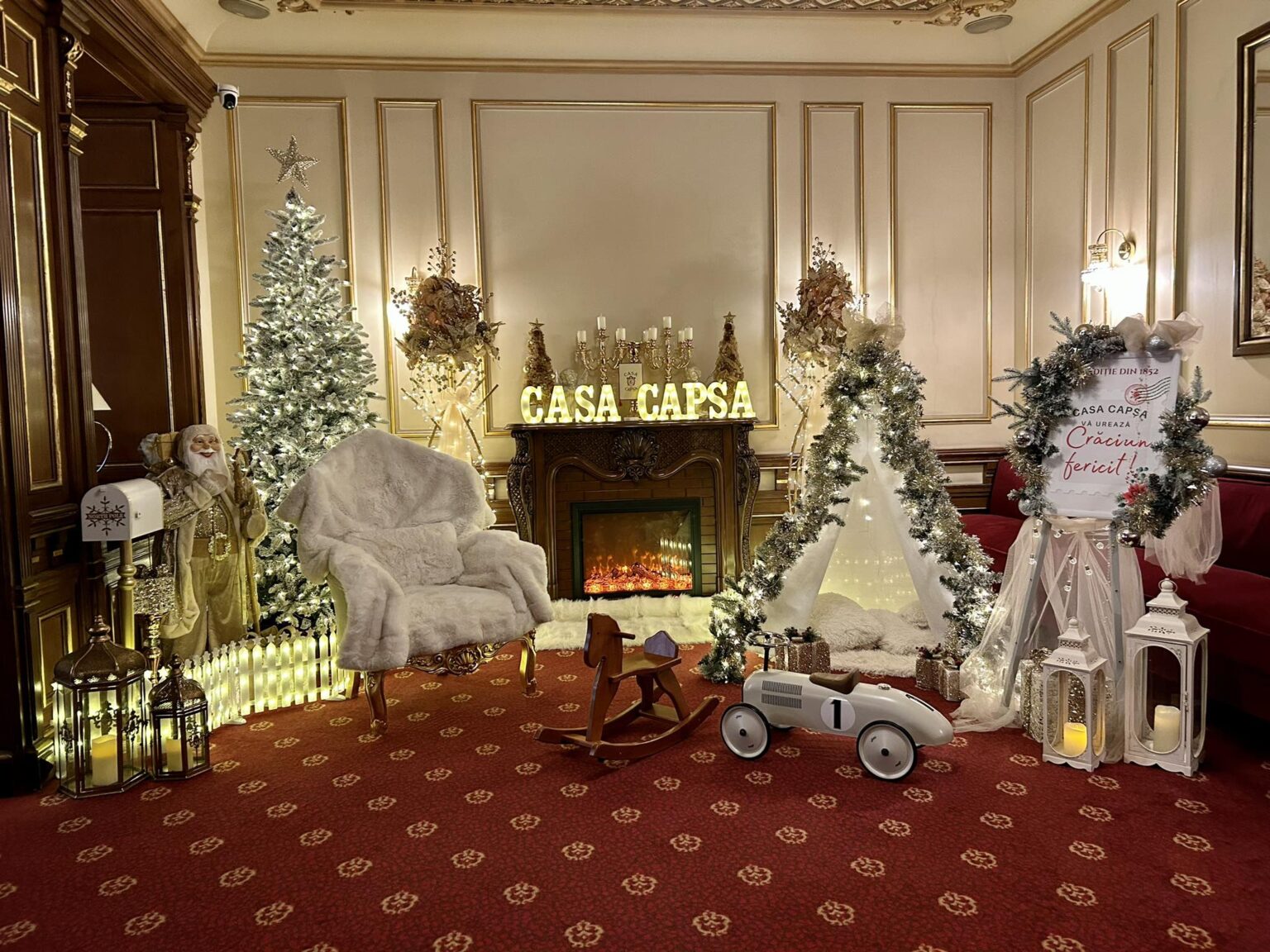 cadou de sezon la casa capsa sedinta foto din decorul craciunistic al restaurantului experienta programata pe 11 decembrie 69357af016f1f