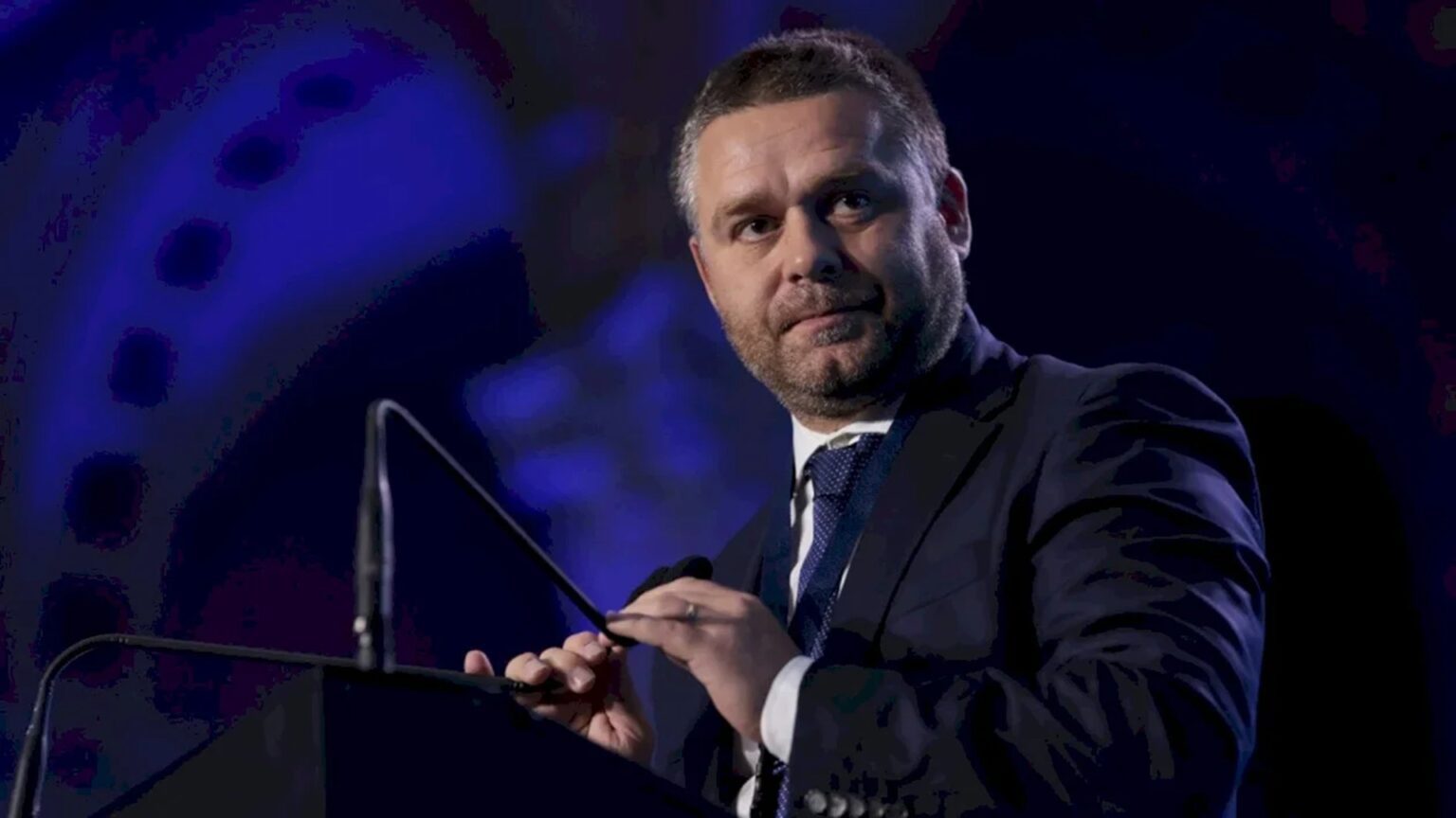 cand depune ciprian ciucu juramantul de primar general al capitalei si intra in paine sa ne potrivim ceasurilee28fb0 69410f65400a0