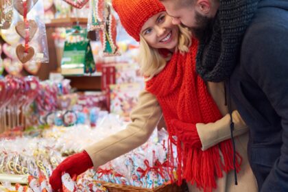 concerte de folk costume si ornamente cu motive armenesti toate la armenian winter pop up market targul are loc la centrul cultural armean in weekend 693705bef0e32