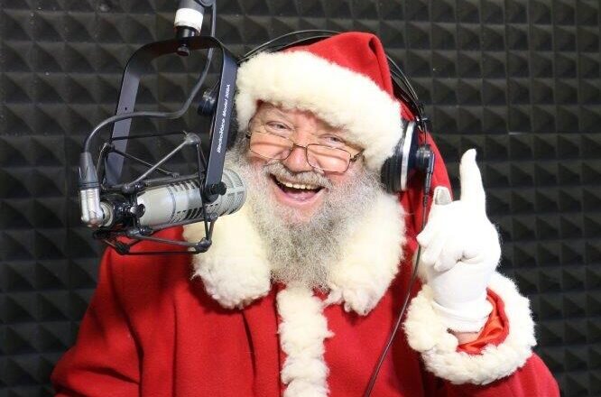 copiii pot vorbi in direct cu mos craciun la itsy bitsy fm si il pot intalni in bucuresti 693017a87b595