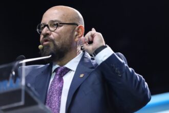 cristian popescu piedone dupa alegerile din capitala daniel baluta a pierdut iar eu alaturi de el respect invingatorului 69369462d1d4d