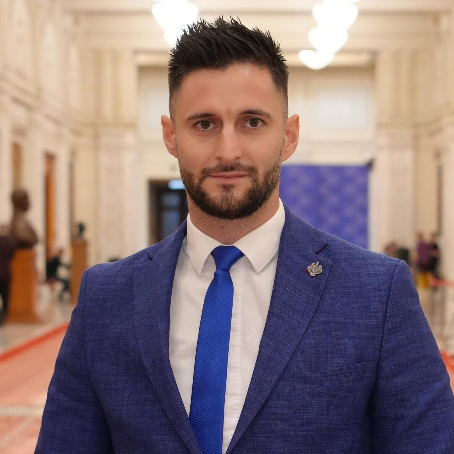 deputatul neafiliat gheorghe petru piclisan la cotroceni avem o marioneta ce lucreaza impotriva poporului roman si pentru interesele ucrainei 694ba2e1bc3db