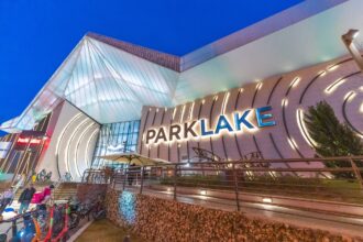 doua centre comerciale din capitala vor deschide de craciun si in prima zi din an 693d170ded379