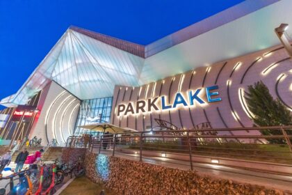 doua centre comerciale din capitala vor deschide de craciun si in prima zi din an 693d170ded379