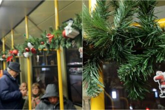 foto f09f8e85tramvaiul lui mos craciun a iesit pe traseul liniei 1 in interior sunt ramurele de brad cu globuri colorate bucuresteanca este foarte frumos 6942d14864a1b