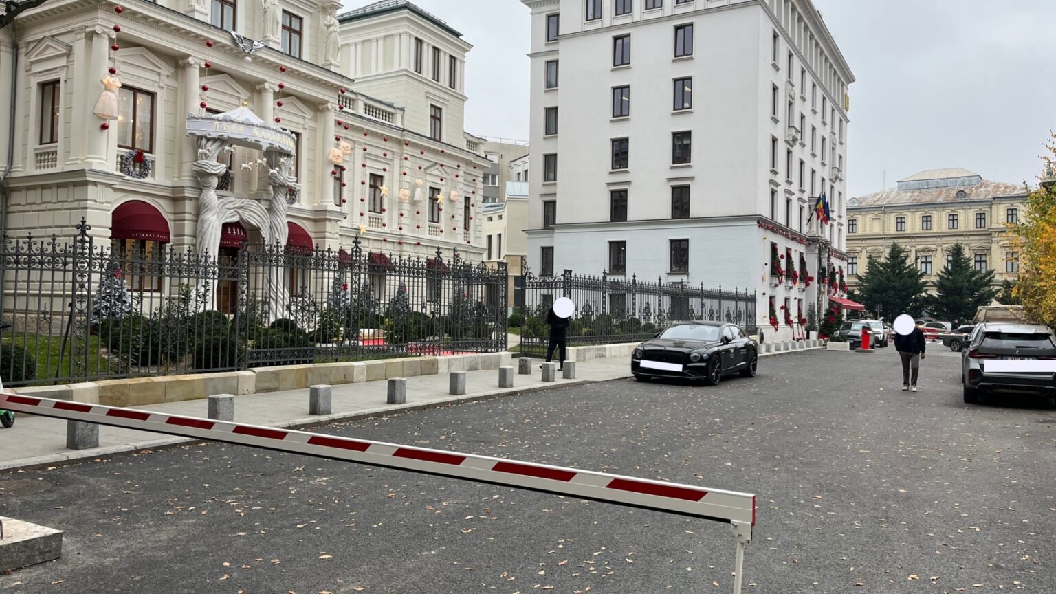 foto palatul stirbei acum mall de lux are parcare privata pe spatiu public alex tocilescu poate ma ajuta ciprian ciucu cu o explicatie daca tot l am votat 69425f9246b94