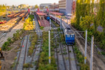 guvernul prelungeste pana in 2026 facilitatile de transport pentru veterani vaduve de razboi si pensionari 693aec9998ae0