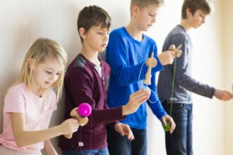 kendama winter fest e duminica aceasta la veranda mall vine merge la festival poate castiga tot felul de vouchere si bilete la film 692ec6010b57b