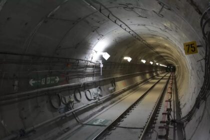metrorex vrea sa cumpere sina noua pentru reteaua feroviara subterana din bucuresti licitatia a fost lansata in seap contractul valoreaza peste trei milioane de euro 6942b518bbceb
