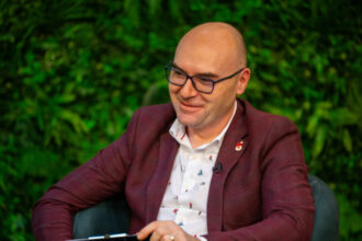 mihai razvan moraru candidatul sustinut de pnl si usr la sefia consiliului judetean buzau am votat pentru sperantele buzoienilor 693550c1e1e3e