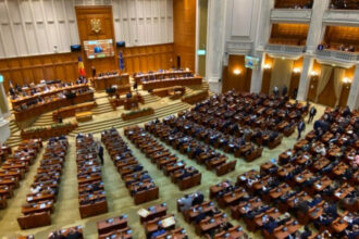 motiunea de cenzura impotriva guvernului bolojan va fi dezbatuta si votata astazi in parlament 693fa0fae0337