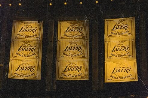 nba la lakers a pierdut acasa desi luka doncic a marcat 38 de puncte 692ed313a016f