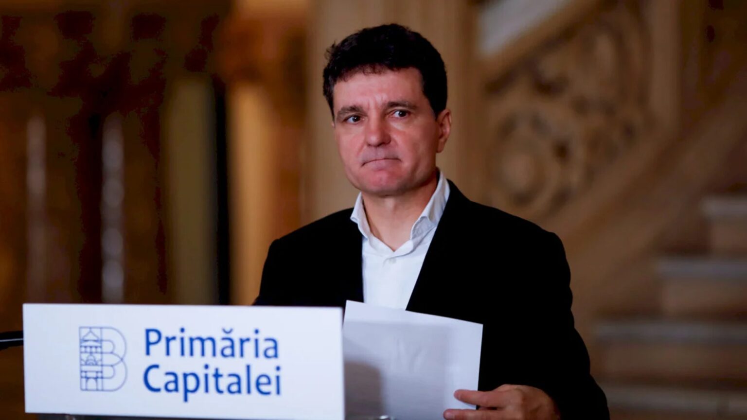 nicusor dan voteaza acum inlocuitorul sau la primaria capitalei merge la sectia de votare unde tocmai a fost alerta de scurgeri de gaze 693526037a599