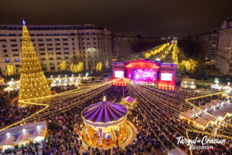 pe 13 decembrie mos craciun soseste la targul de craciun bucuresti 693bfb0b44a93