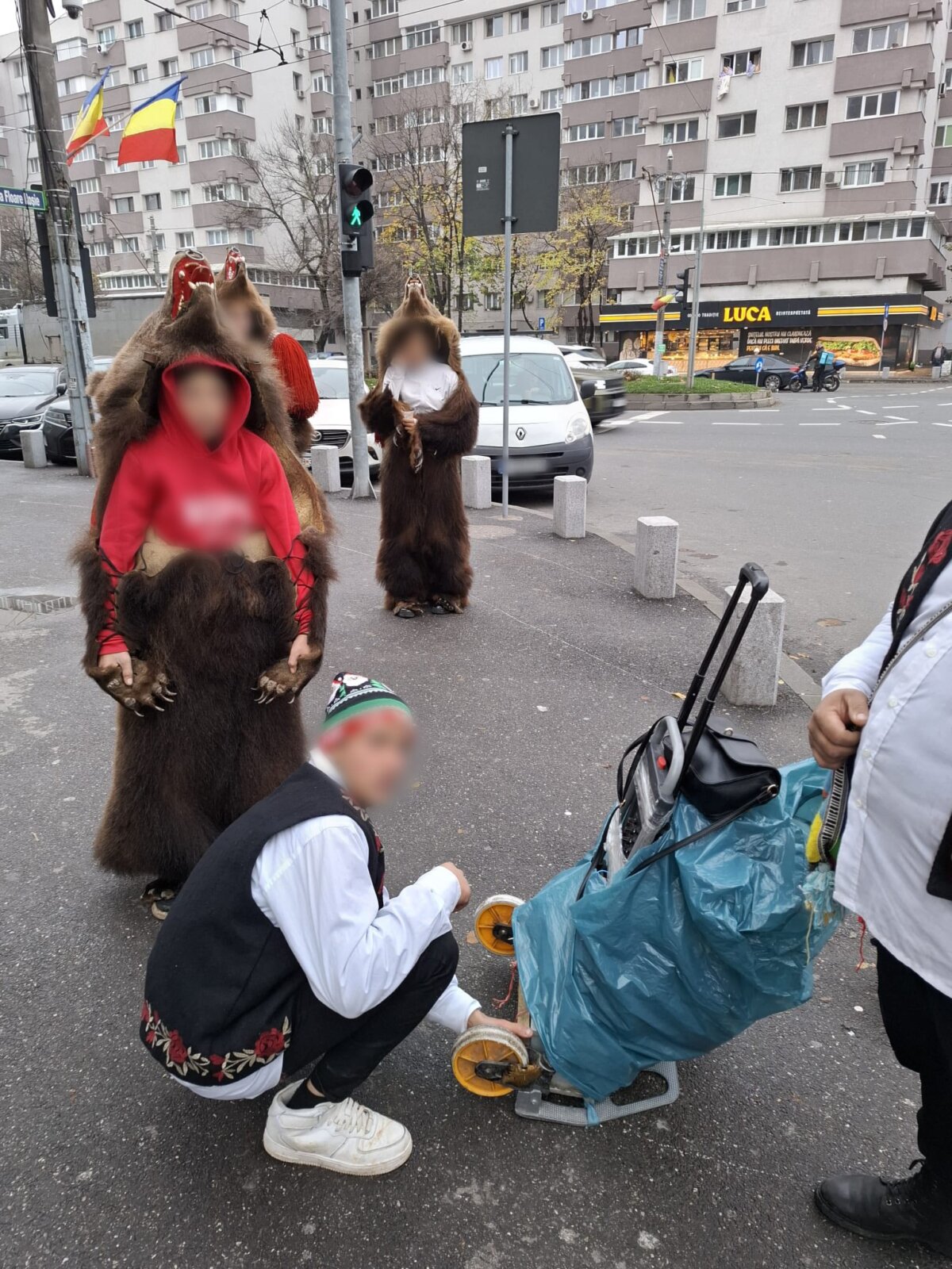 politistii locali din sectorul 6 au inceput sa amendeze colindatorii cu