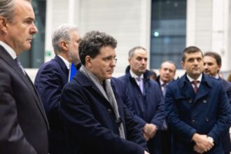 presedintele nicusor dan in vizita la thales in franta la cea mai mare fabrica de radare militare din europa 69395cd7af7bd