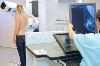 primaria sectorului 1 anunta ca la centrul medical caraiman mamografia se face la preturi mai mici 6939141401572