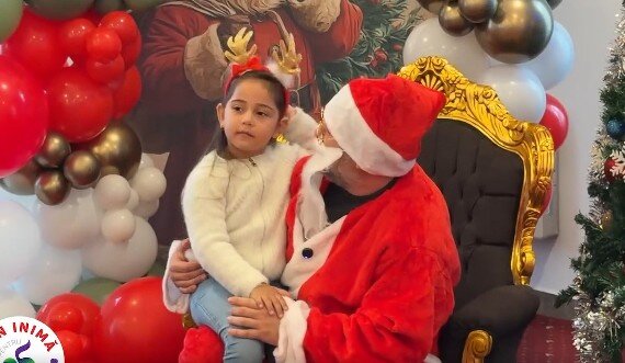 primaria sectorului 5 a adus spiritul sarbatorilor de iarna mai aproape de copilasii mai putin norocosi 6943c349a0635