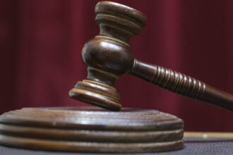 profesor de drept despre suspendarea sedintei ccr neprezentarea in deliberare echivalenta cu autodemisia cei patru nu mai pot vota 695215edd766d