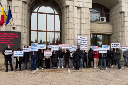 pusl continua protestele romania risca o criza sanitara din cauza incompetentei de la ministerul mediului 69395cc773f98