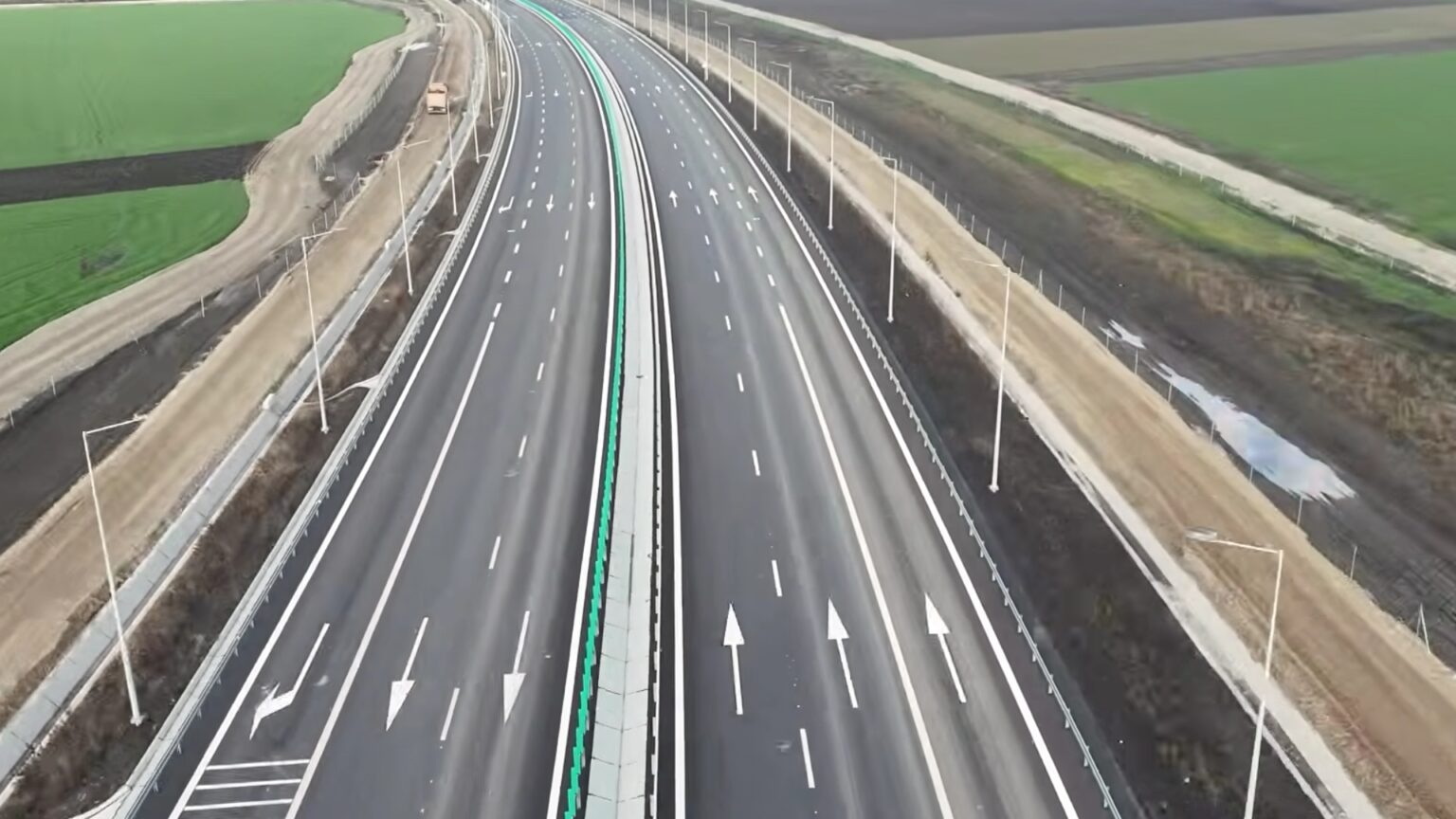 scenariu de mos craciun de la bucuresti la adjud doar pe autostrada a7 pana la finalul anului lotul focsani domensti targ ar urma sa se deschida saptamana viitoare 693ff720617e0