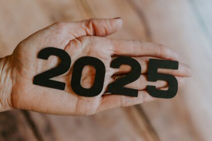 sondaj anul 2025 perceput de romani ca un an al rezistentei nu al progresului 6953746843faa