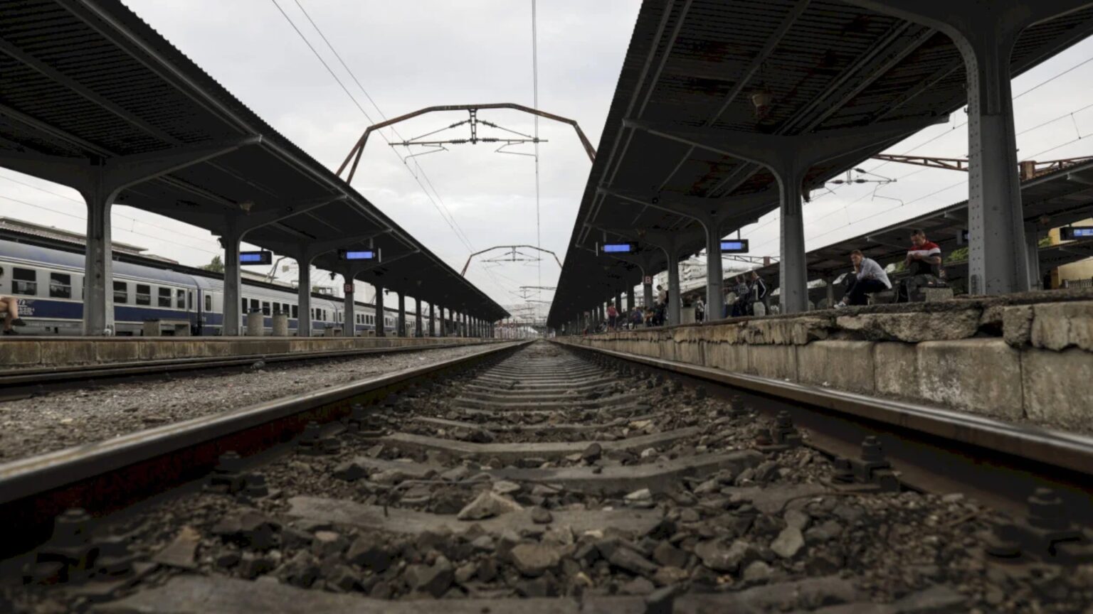 srcf bucuresti vrea sa modernizeze cinci treceri la nivel de pe linia 304 licitatia pentru lucrari se ridica la aproape 80 000 de euro 6952a4a977112