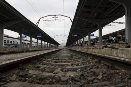 srcf bucuresti vrea sa modernizeze cinci treceri la nivel de pe linia 304 licitatia pentru lucrari se ridica la aproape 80 000 de euro 6952a4a977112