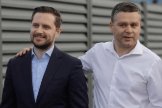 stelian bujduveanu felicitari ciprian ciucu bucurestiul a transmis astazi un mesaj limpede incredere in echipa liberala 693600a0ed6e2