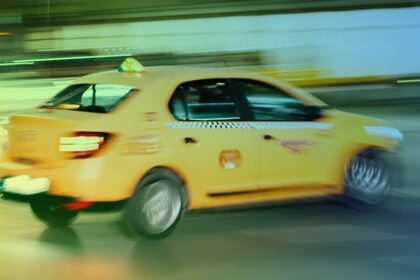 taximetristi din capitala acuzati ca au golit conturile clientilor direct de pe telefon 693d01aace851