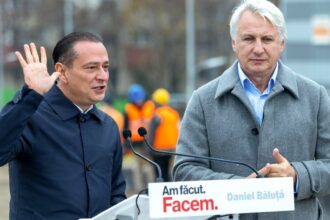 teodorovici se retrage din cursa pentru pmb si anunta ca l sustine pe baluta cu nici doua ore inainte era candidat si digitaliza bucurestiul pe internet 69301757a1ad1