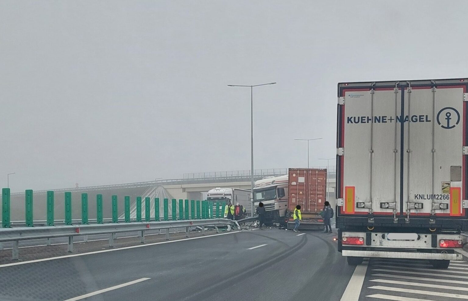 un camion a derapat la urcarea pe autostrada bucurestiului a0 dinspre a1 anunta un martor trafic ingreunat 694298f8410a8