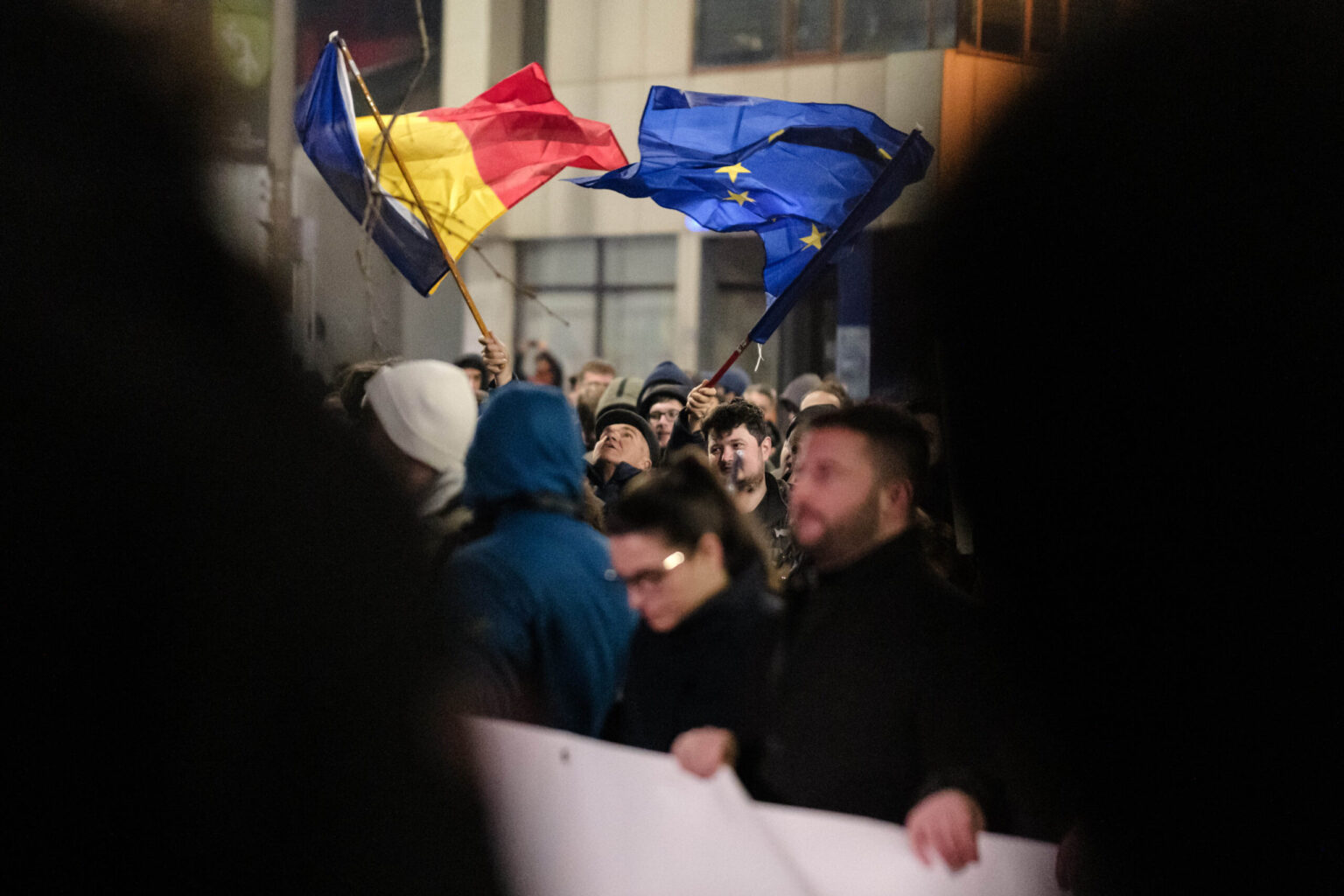 un nou protest in piata victoriei scoateti coruptia din justitie joi la ora 19 00 693ac97191ddb