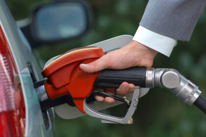 video preturile la carburanti cresc in noaptea de anul nou cat va costa un plin dupa majorarea accizelor 6954f12d0532b