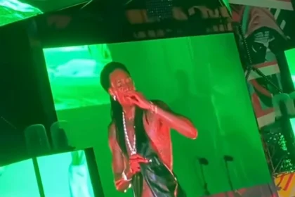 wiz khalifa condamnat definitiv la inchisoare cu executare pentru consum de droguri la beach please 69442805d8fc6